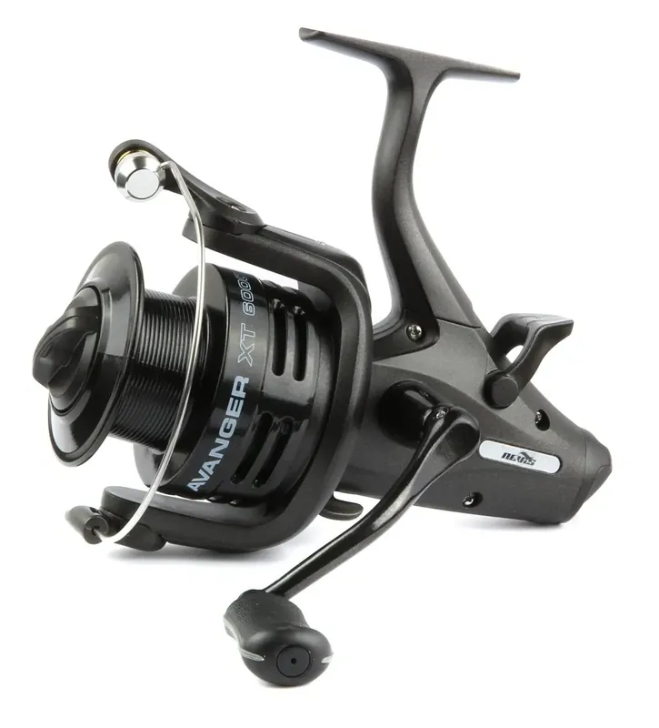 NEVIS Avanger XT 5000 2cs nyeletőfékes orsó Must-Have